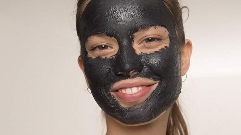 CHARCOAL VROUW GEZICHT 4