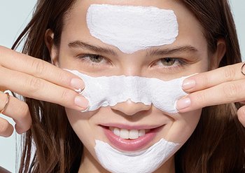 gezicht met clay reiniging van garnier